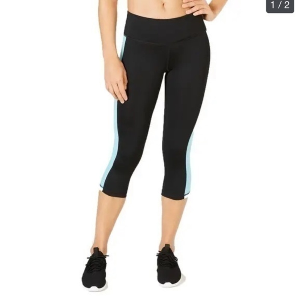 Eddie Bauer women’s capris pants Size M